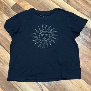 Mid-length American Eagle Graphic Tee
